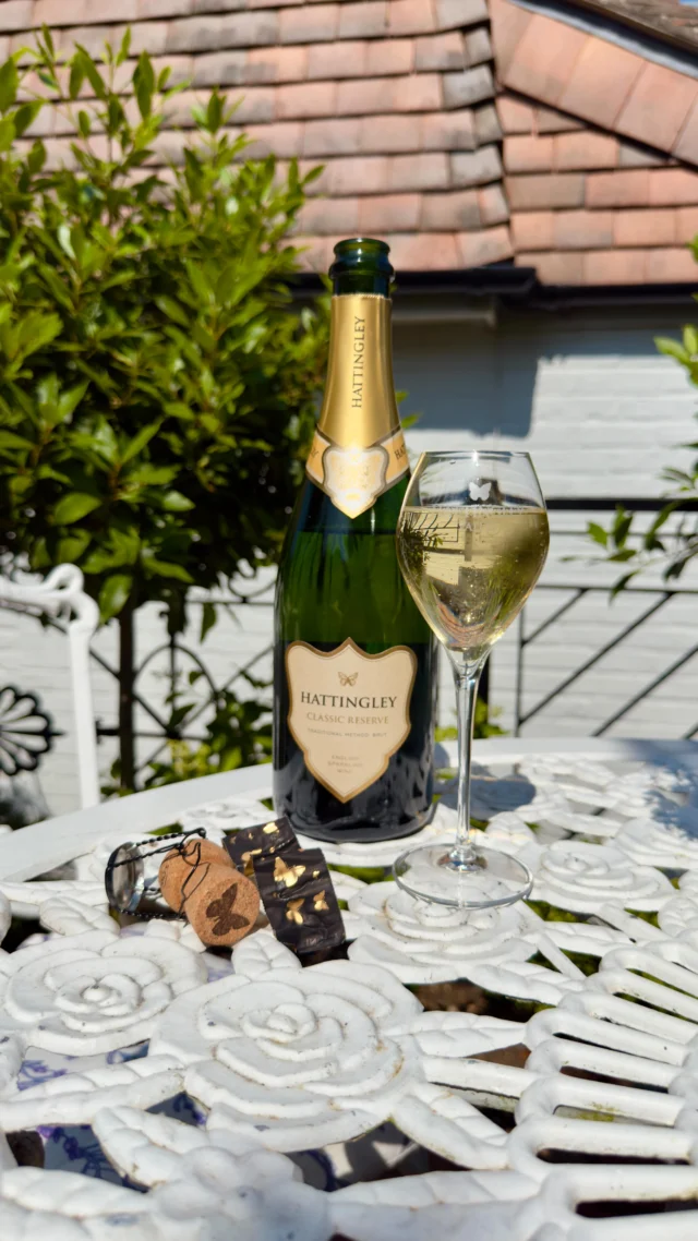 Sip, savour and celebrate English Wine Week with us! Join our week-long @hattingleywines pop-up in The Garden for exclusive pours and relaxed vibes. 

And don’t miss our special tasting evening this Wednesday, where you’ll enjoy four exceptional pours, perfectly paired plates and stories from the vineyard. 

Book your spot by contacting our Reception team on 01590 677123 or email enquiries@stanwellhouse.com

#EnglishWineWeek #WineTasting #NewForest