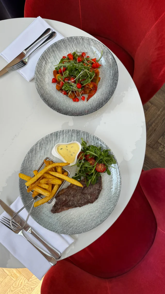 Lunch is served…

Settle in and enjoy three seasonal courses for £32 from our Set Menu – the perfect midday treat.

#Lymington #NewForestFoodie #Hampshire