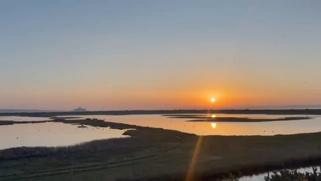 This is your reminder to slow down, appreciate the beauty and take it all in 🌍

#EarthDay