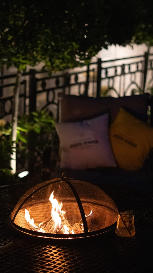 For evenings you don’t want to end… 

Gather round the fire pit, order another drink and linger a little longer in the warmth of summer nights.