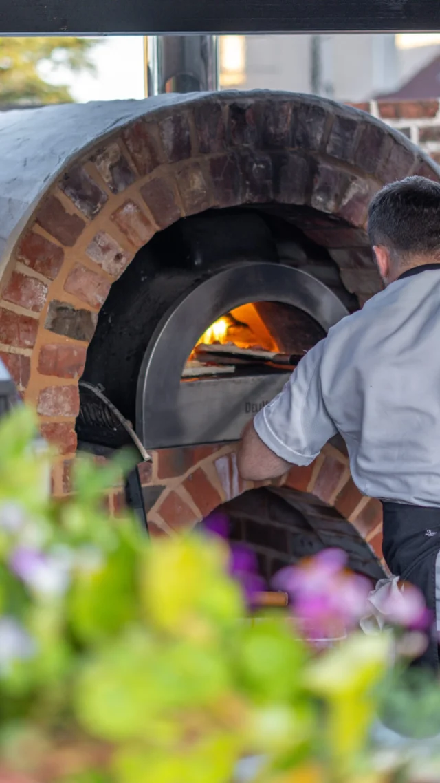 The pizza oven is all fired up… 

Serving fresh flatbreads and bold summer flavours in The Garden - your go-to spot for long lunches, sunset drinks and relaxed outdoor dining in the heart of Lymington.