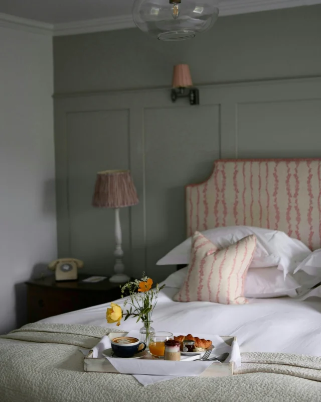 Moments from Room 17… 

Where mornings are unhurried, and the views stretch over the garden and beyond. 

Beautifully captured by @millykr