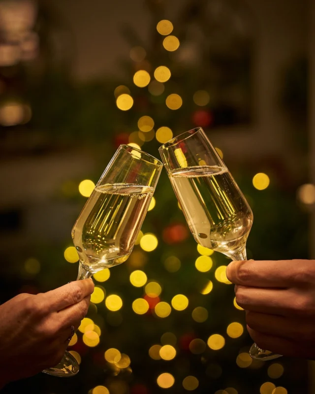 This New Year’s Eve, you’re invited to The Stanwell House Party… 

We’re opening the doors for a night of cocktails, music and a little late-night magic, bringing the house together for one very special celebration. 

Arrive to a welcome cocktail before enjoying delicious canapés, street food-inspired small bowls, alongside cheese & charcuterie grazing, late into the night. 

To secure your place, email enquiries@stanwellhouse.com.